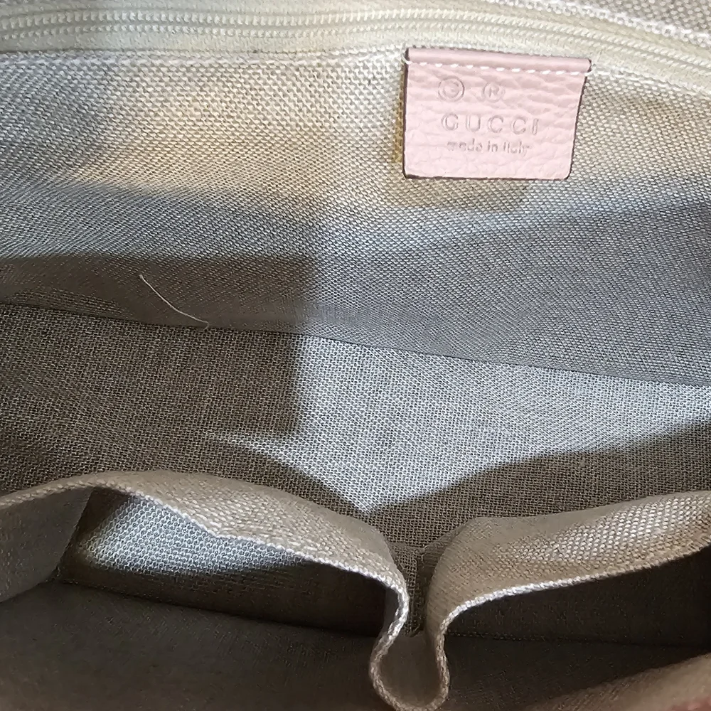 GUCCI  DOLLAR CALFSKIN INTERLOCKING G  TOTE_BEIGE_MEDIUM_ - Picture 9 of 17